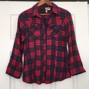 Red and dark blue/black flannel size M